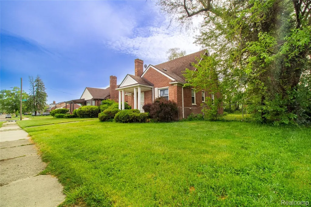 18217 Archdale Street Detroit City MI 48235