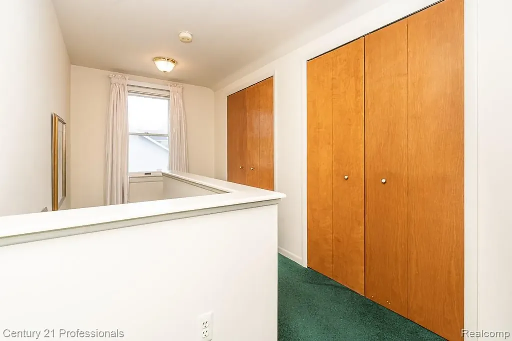 304 Highland Avenue Rochester City MI 48307