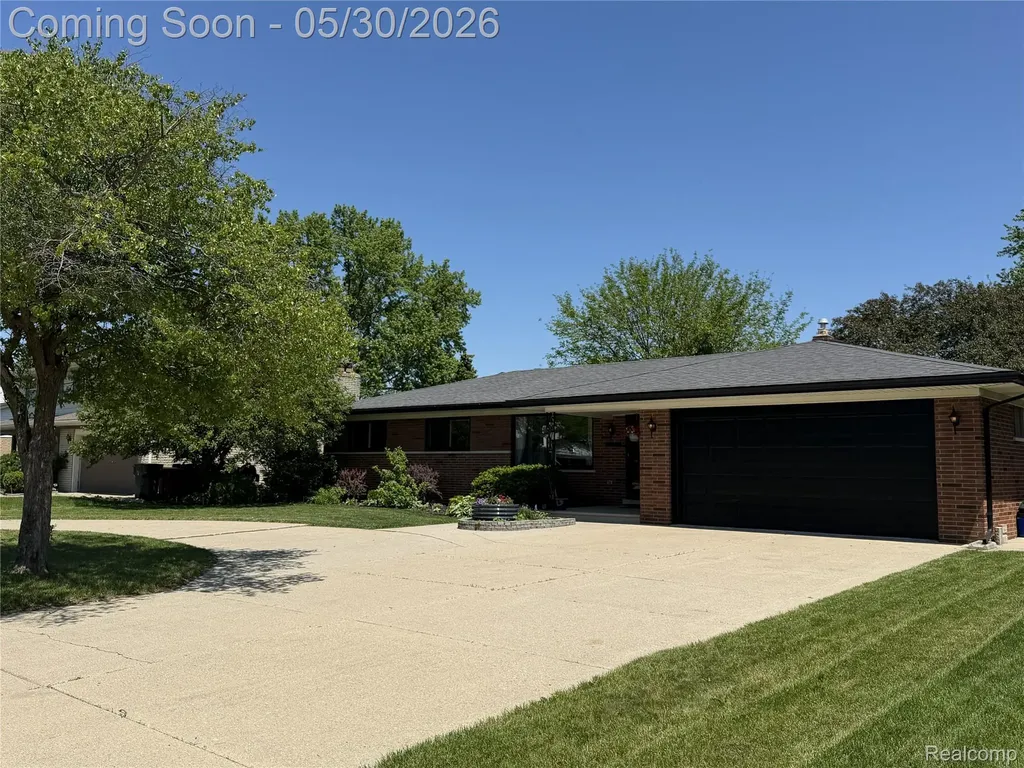 39540 Aynesley Street Clinton Charter Township MI 48038