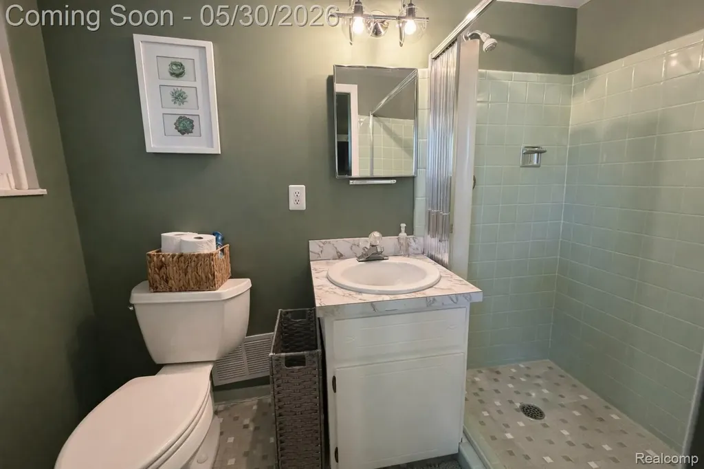 39540 Aynesley Street Clinton Charter Township MI 48038