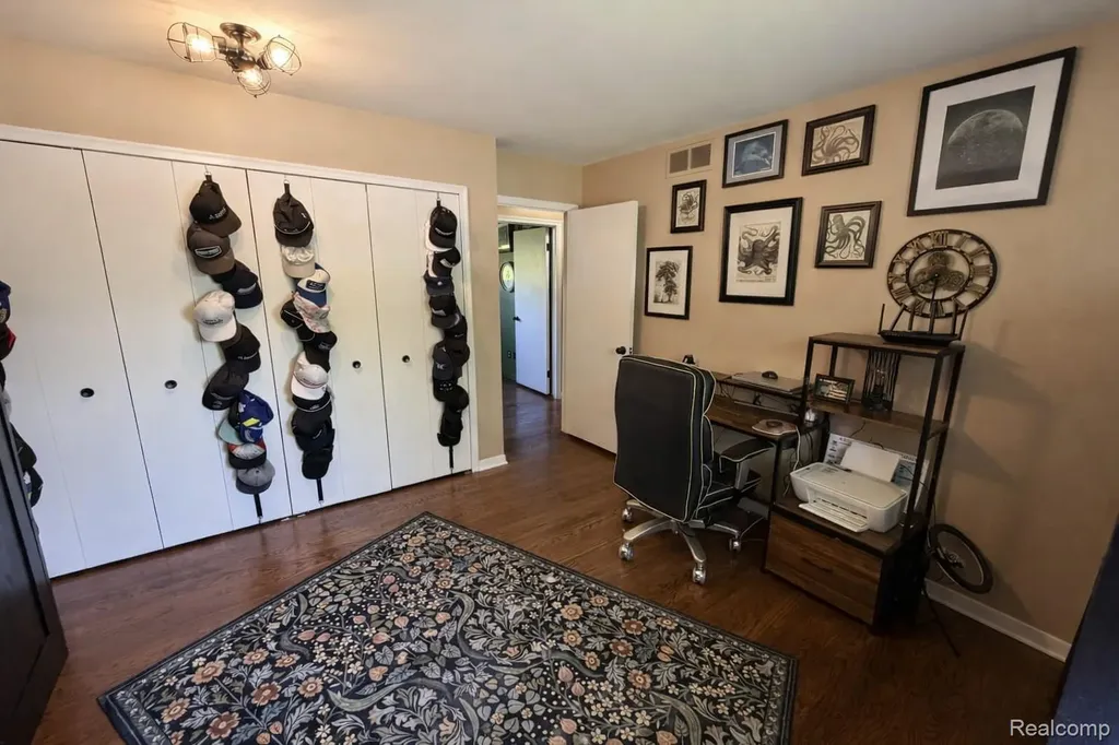 39540 Aynesley Street Clinton Charter Township MI 48038