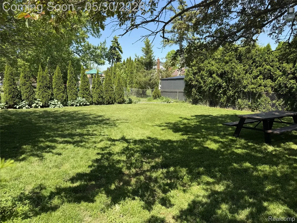 39540 Aynesley Street Clinton Charter Township MI 48038