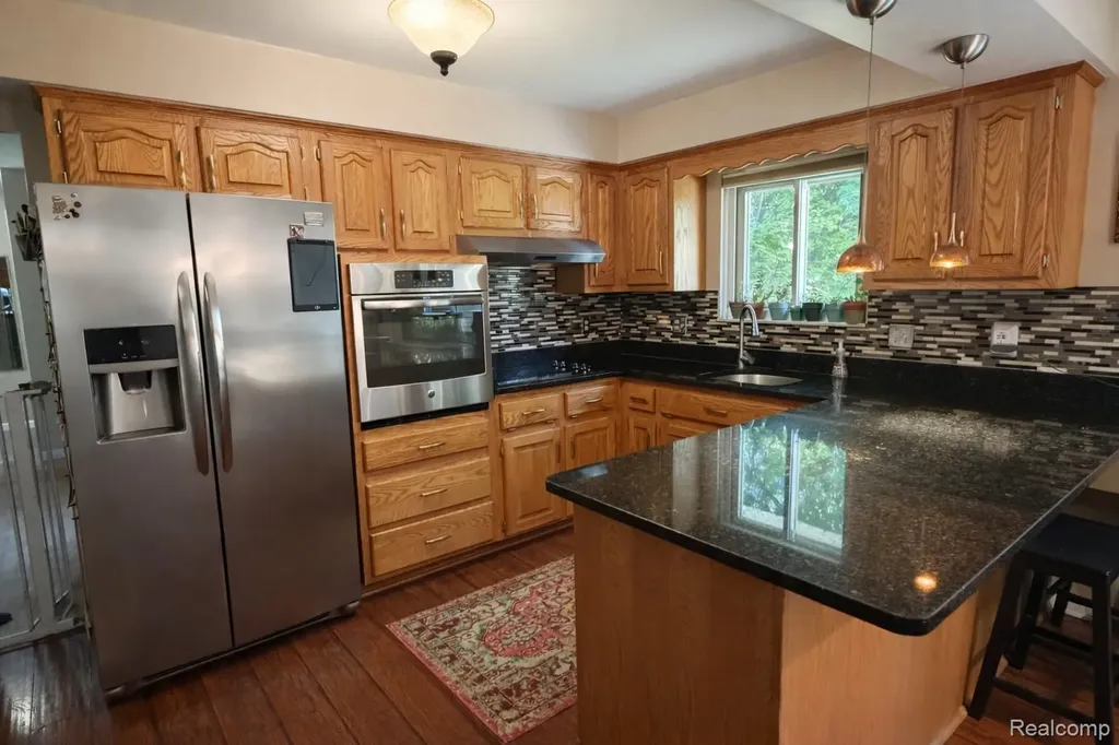 39540 Aynesley Street Clinton Charter Township MI 48038