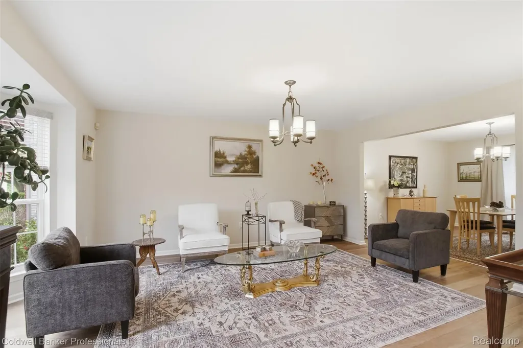 2891 Greenbrooke Lane West Bloomfield Charter Township MI 48324