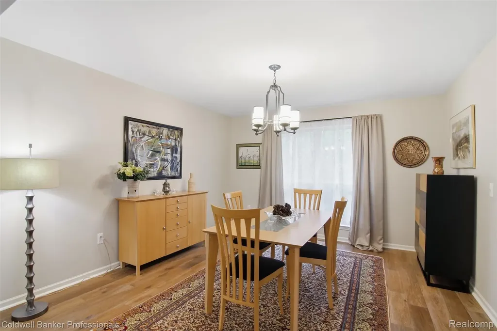 2891 Greenbrooke Lane West Bloomfield Charter Township MI 48324