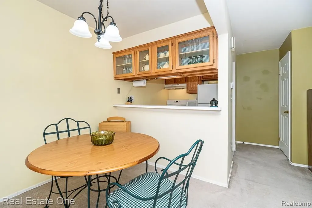 35226 Tall Oaks Drive Sterling Heights City MI 48312