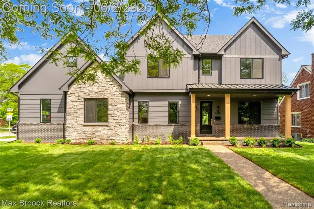2444 Benjamin Avenue Royal Oak City MI 48073