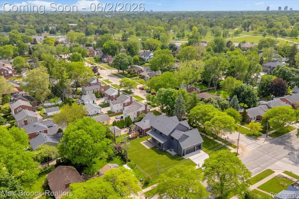 2444 Benjamin Avenue Royal Oak City MI 48073