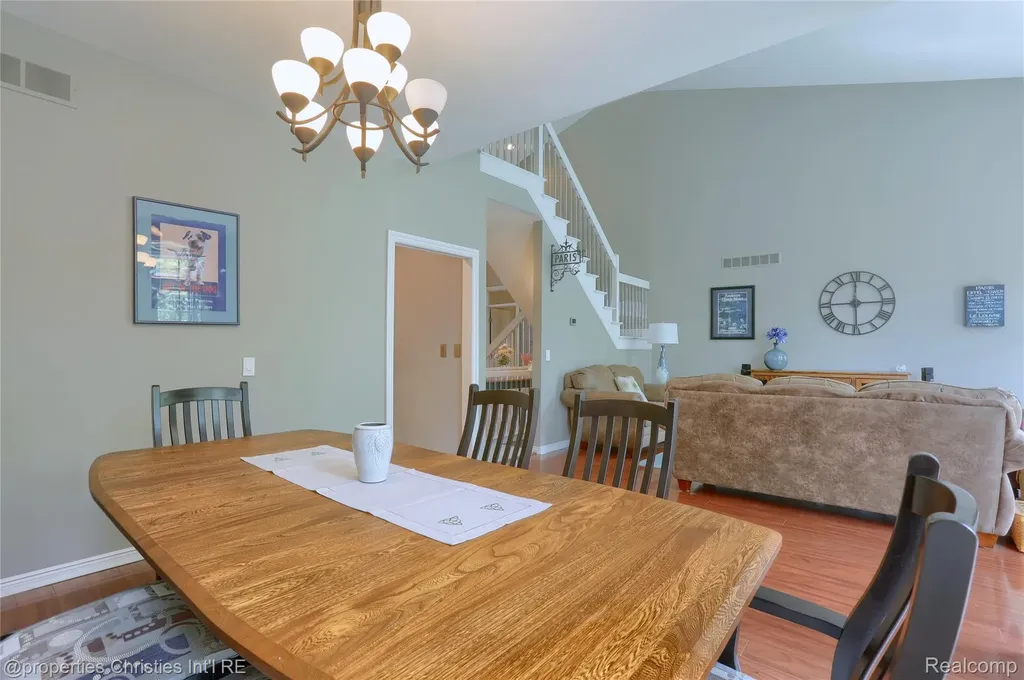 2200 Barberry Drive Shelby Charter Township MI 48316