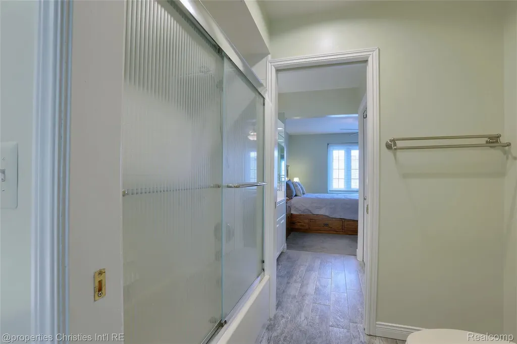 2200 Barberry Drive Shelby Charter Township MI 48316