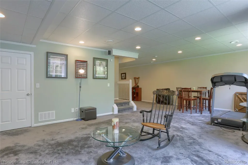 2200 Barberry Drive Shelby Charter Township MI 48316