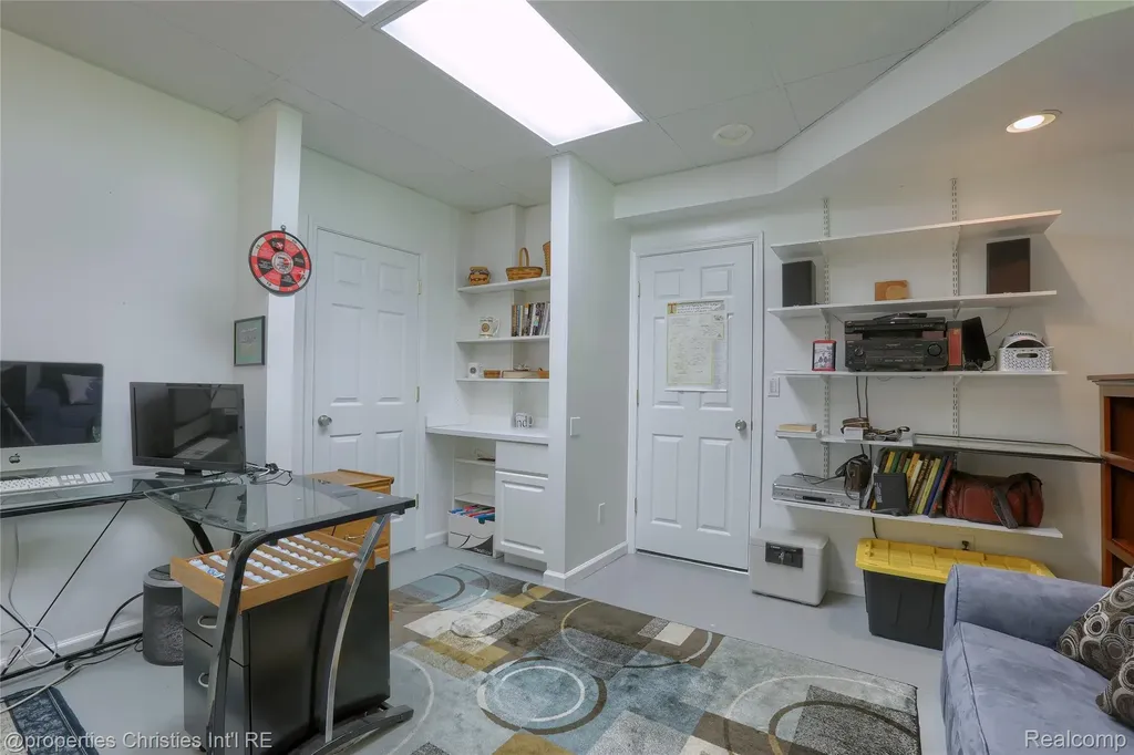 2200 Barberry Drive Shelby Charter Township MI 48316