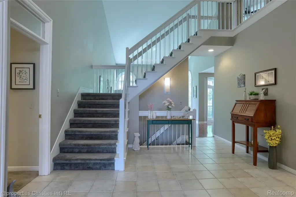 2200 Barberry Drive Shelby Charter Township MI 48316
