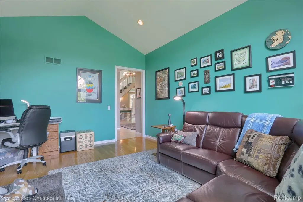 2200 Barberry Drive Shelby Charter Township MI 48316