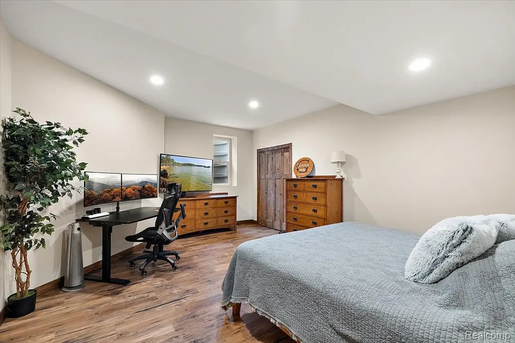 7707 Darcy Lane Independence Charter Township MI 48348