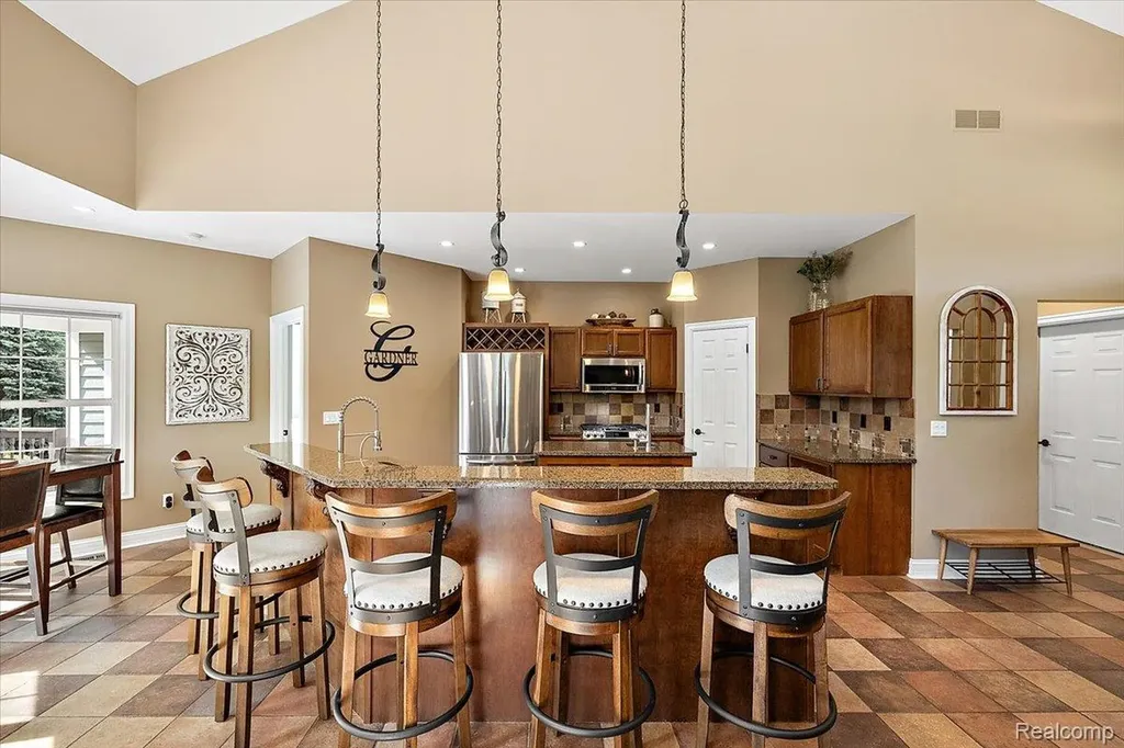 7707 Darcy Lane Independence Charter Township MI 48348
