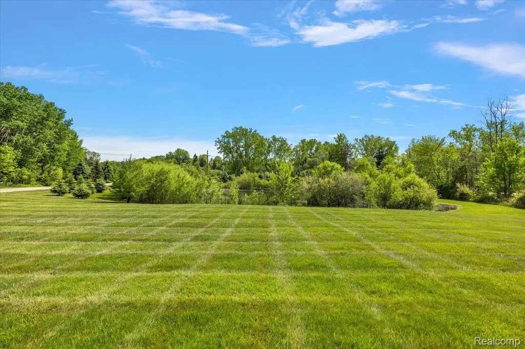 7707 Darcy Lane Independence Charter Township MI 48348