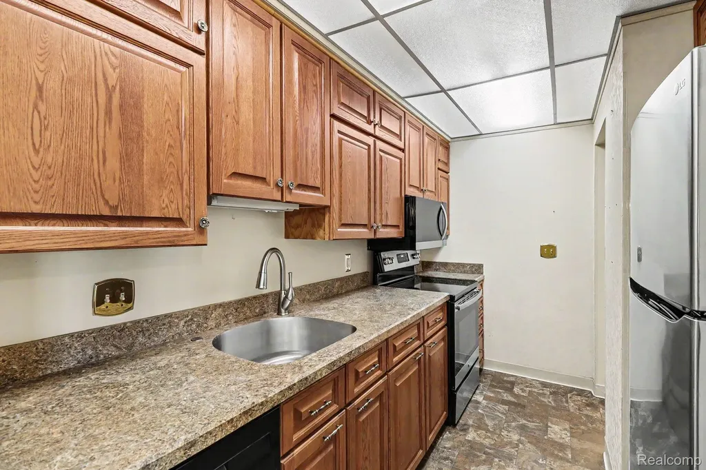 21800 Morley Avenue Dearborn City MI 48124