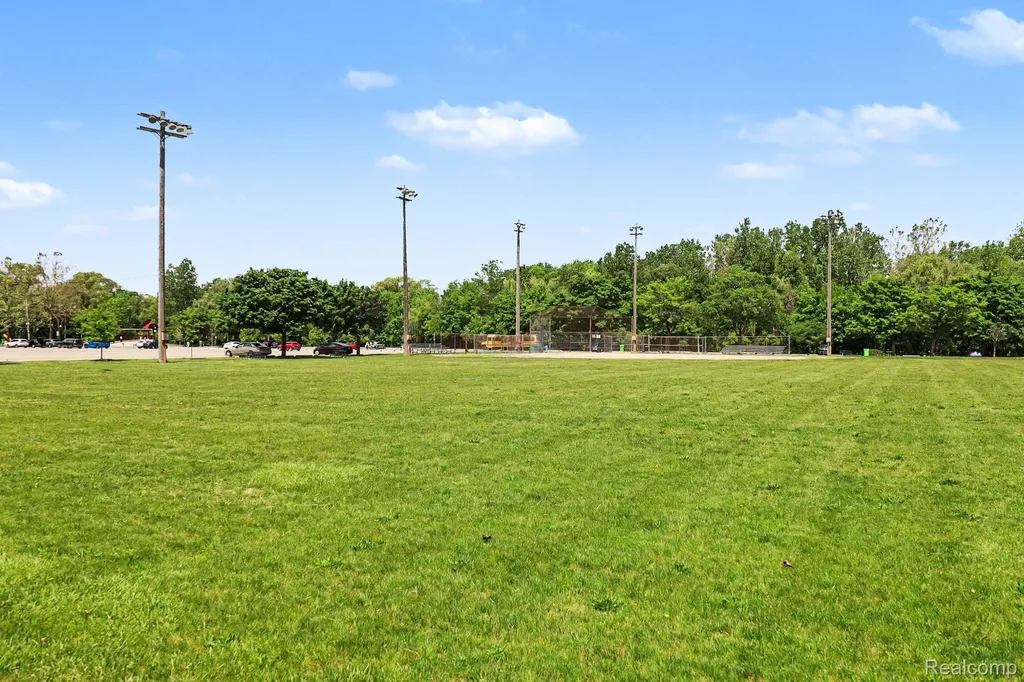 21800 Morley Avenue Dearborn City MI 48124