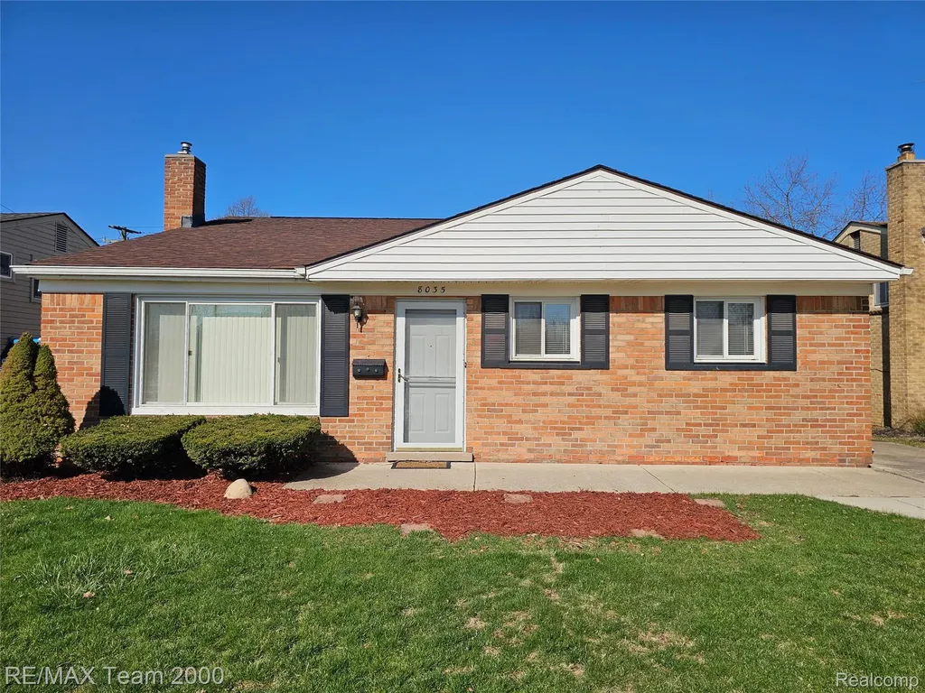8035 Donna Street Westland City MI 48185