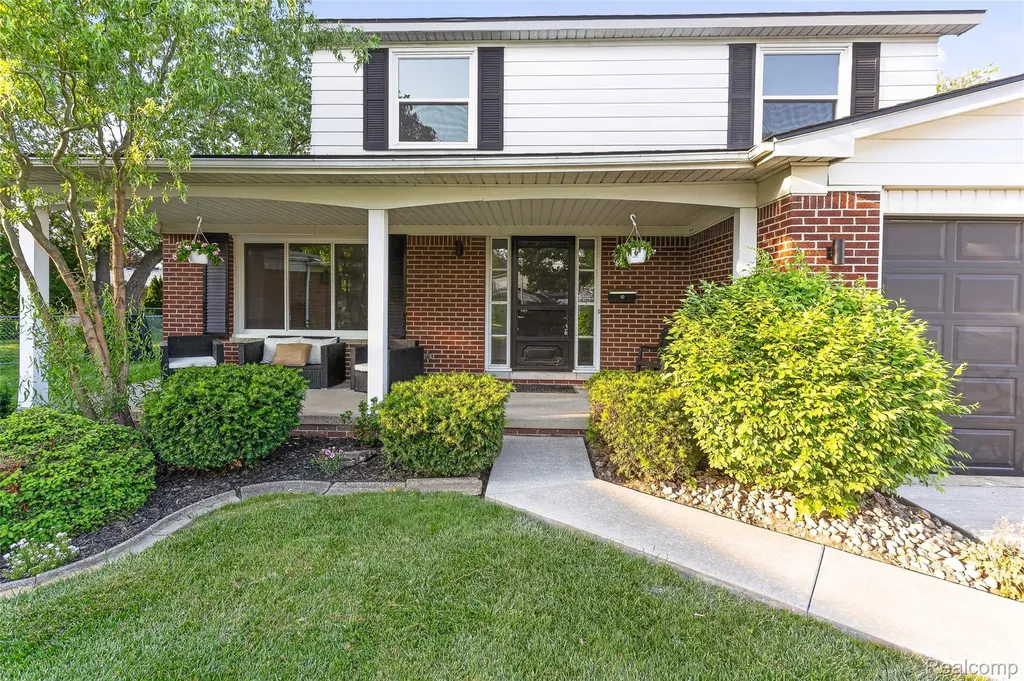 25100 Melody Street Taylor City MI 48180