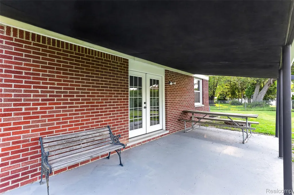25100 Melody Street Taylor City MI 48180
