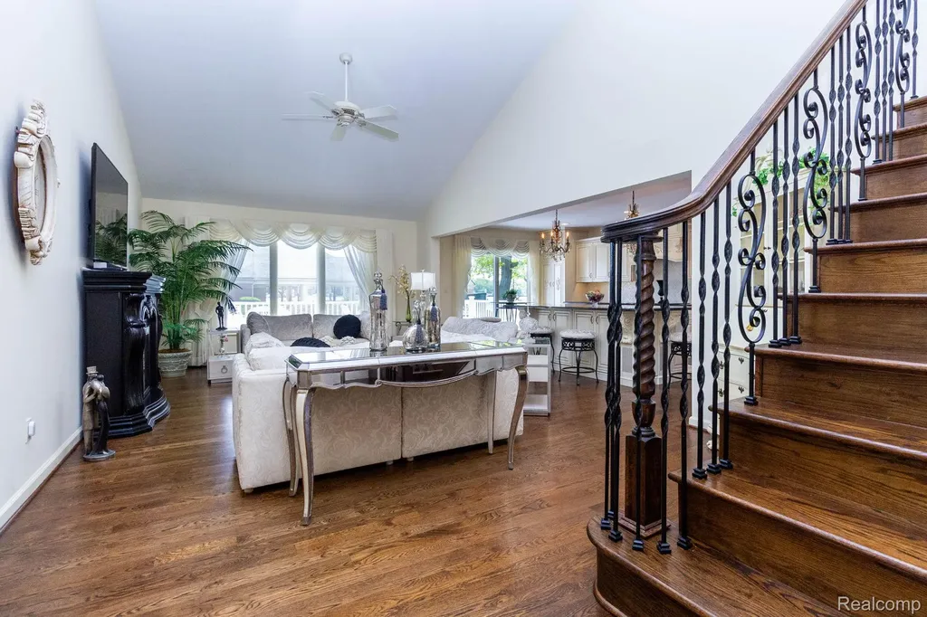 304 Heritage Way Clay Township MI 48001