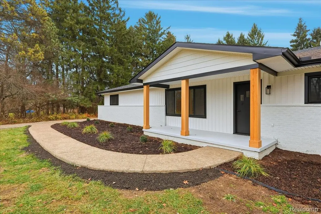 3643 Noble Road Addison Township MI 48370