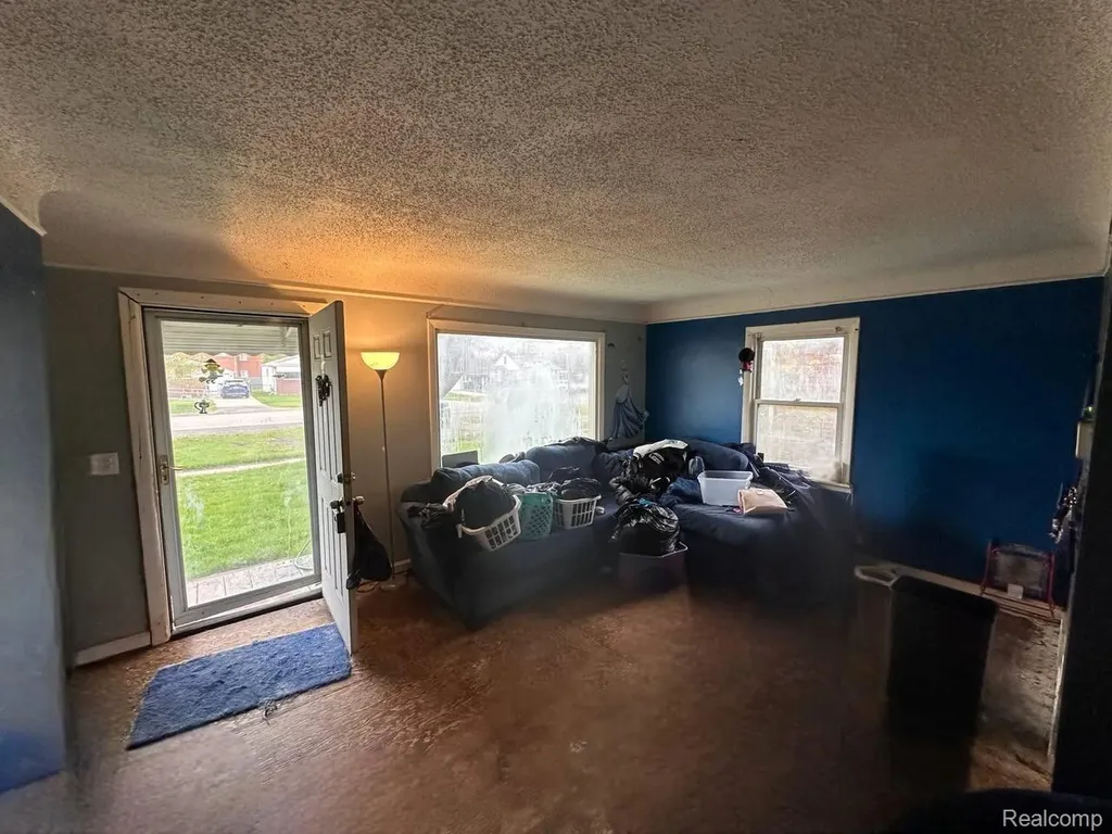 7208 Mortenview Drive Taylor City MI 48180