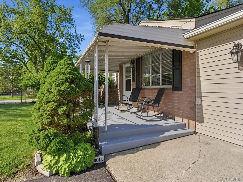 3557 Frankman Avenue Waterford Charter Township MI 48329