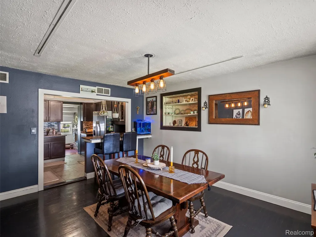 3557 Frankman Avenue Waterford Charter Township MI 48329