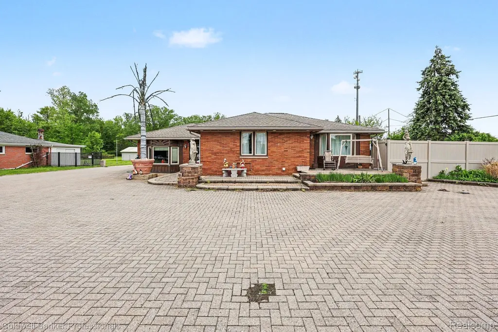 7891 Haggerty Road Van Buren Charter Township MI 48111