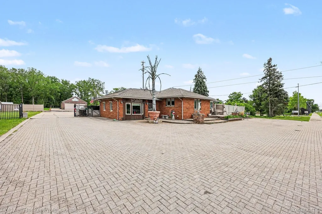 7891 Haggerty Road Van Buren Charter Township MI 48111