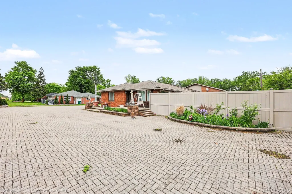7891 Haggerty Road Van Buren Charter Township MI 48111