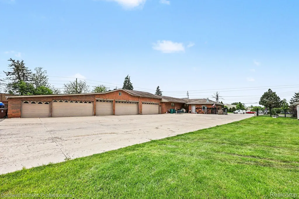 7891 Haggerty Road Van Buren Charter Township MI 48111
