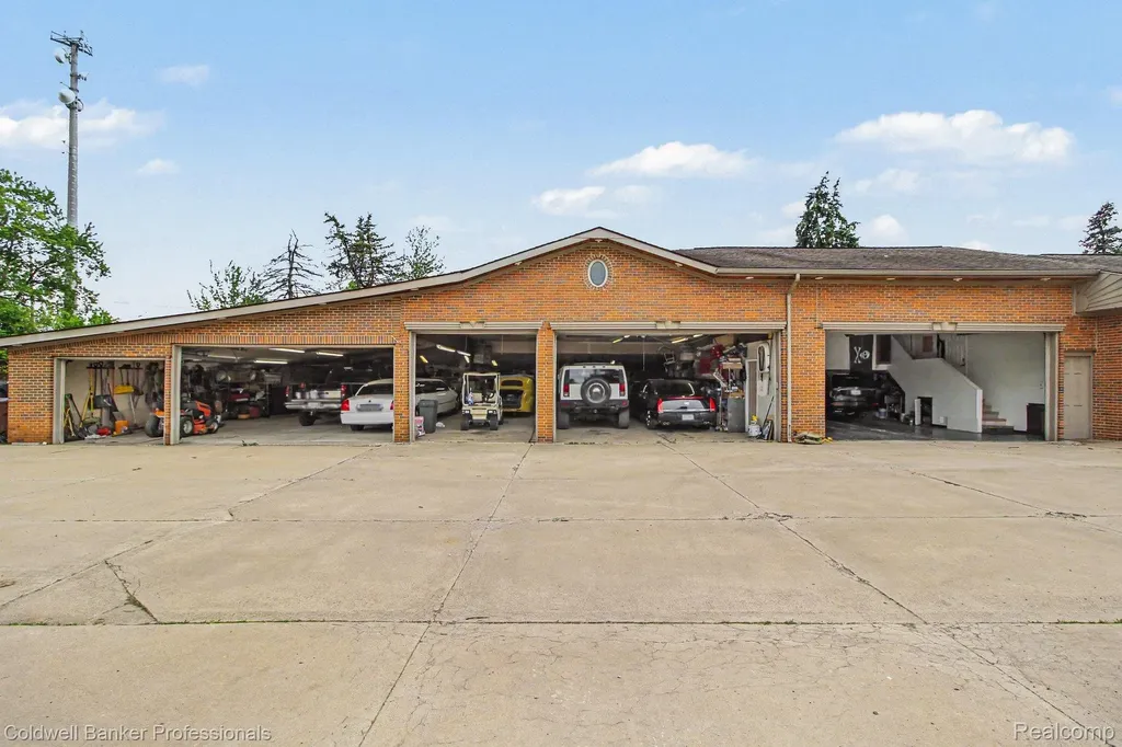 7891 Haggerty Road Van Buren Charter Township MI 48111