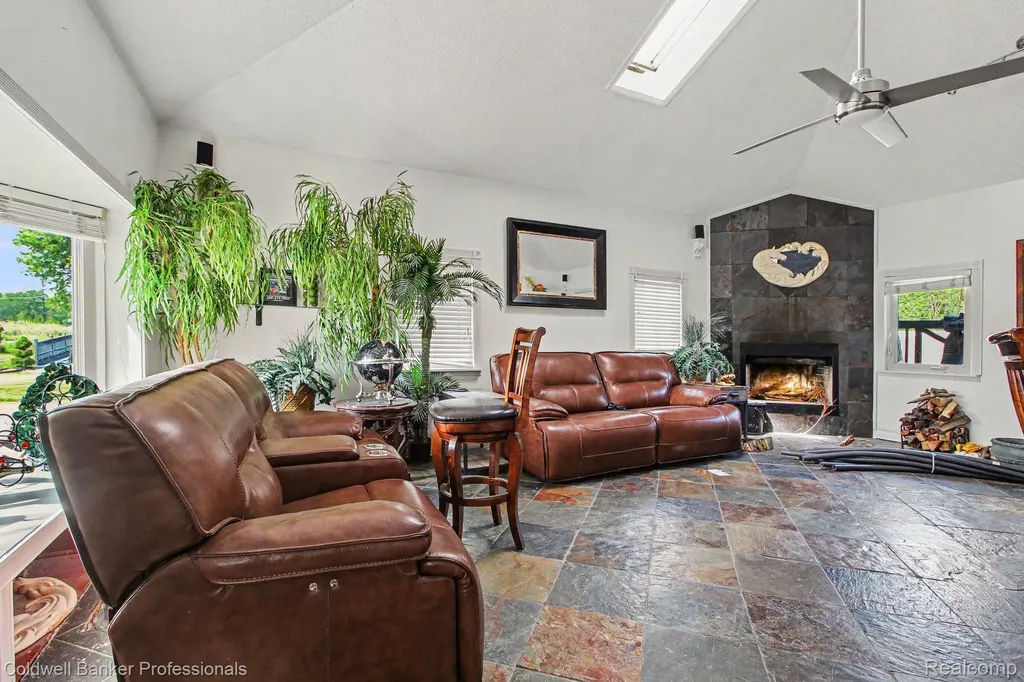 7891 Haggerty Road Van Buren Charter Township MI 48111