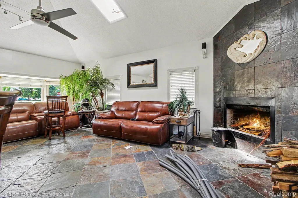7891 Haggerty Road Van Buren Charter Township MI 48111