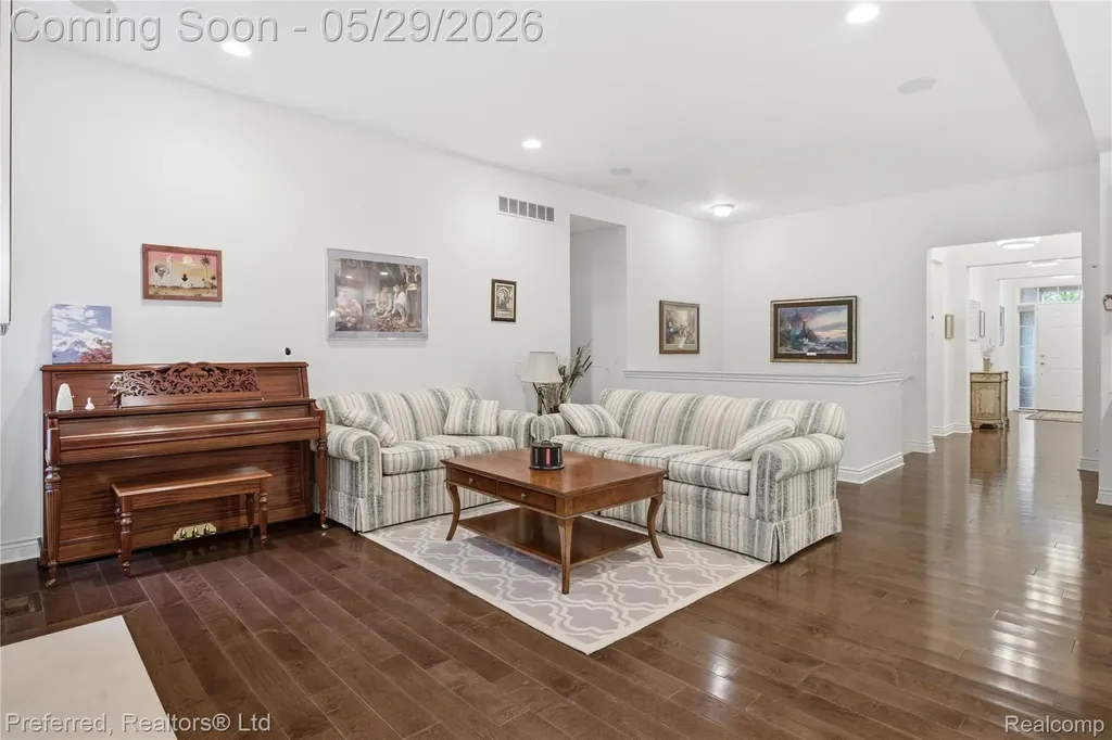48968 Garden Lane Canton Charter Township MI 48188