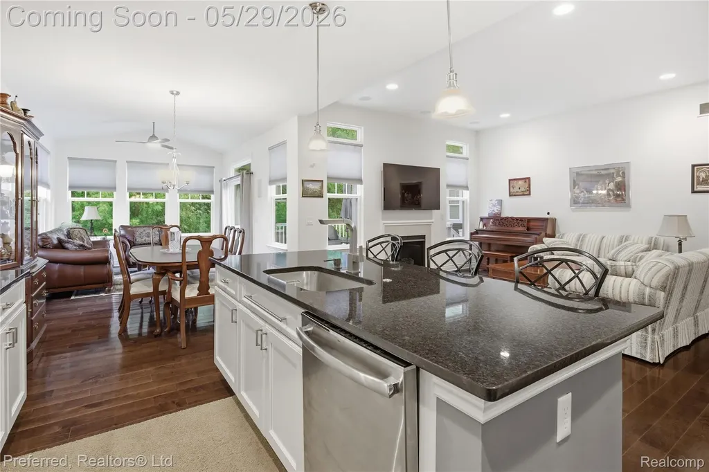 48968 Garden Lane Canton Charter Township MI 48188