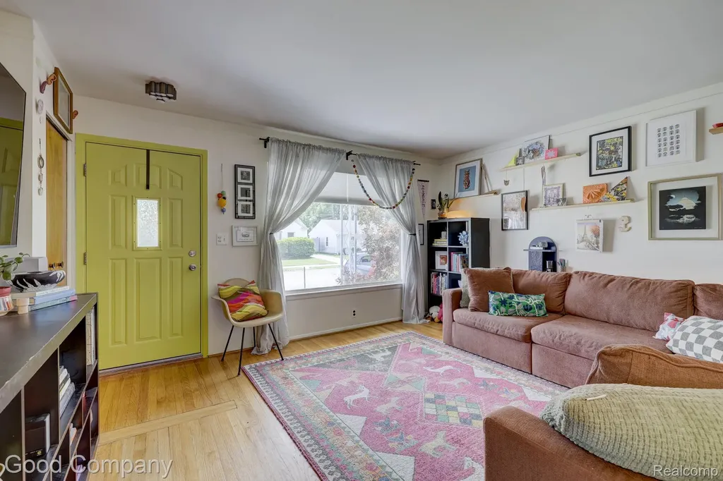 1341 E Breckenridge Street Ferndale City MI 48220
