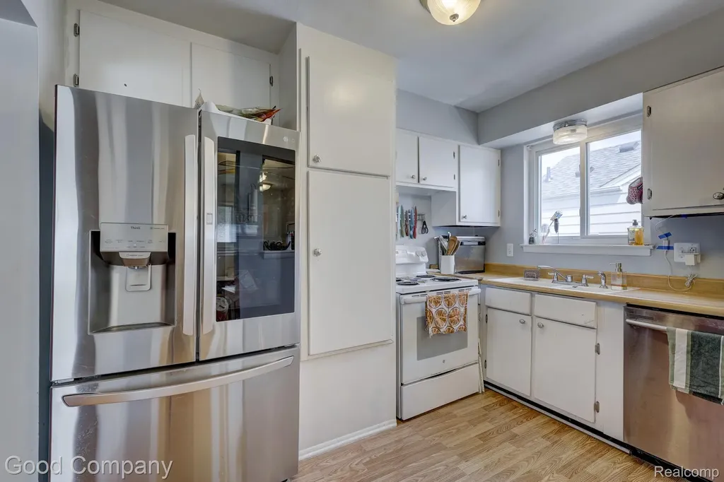 1341 E Breckenridge Street Ferndale City MI 48220