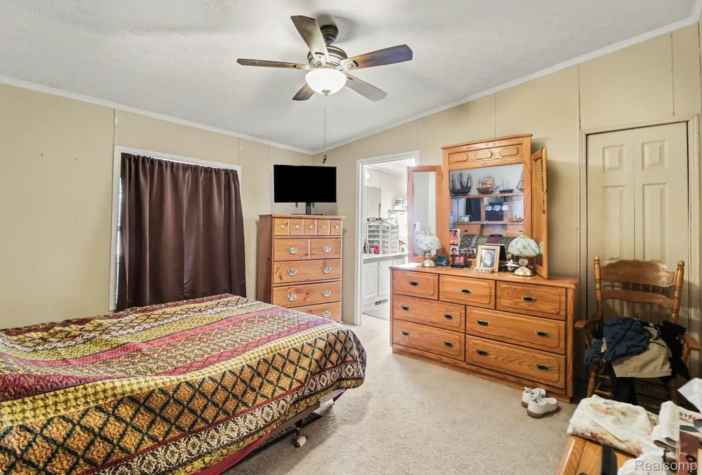 326 Basket Branch Oxford Charter Township MI 48371