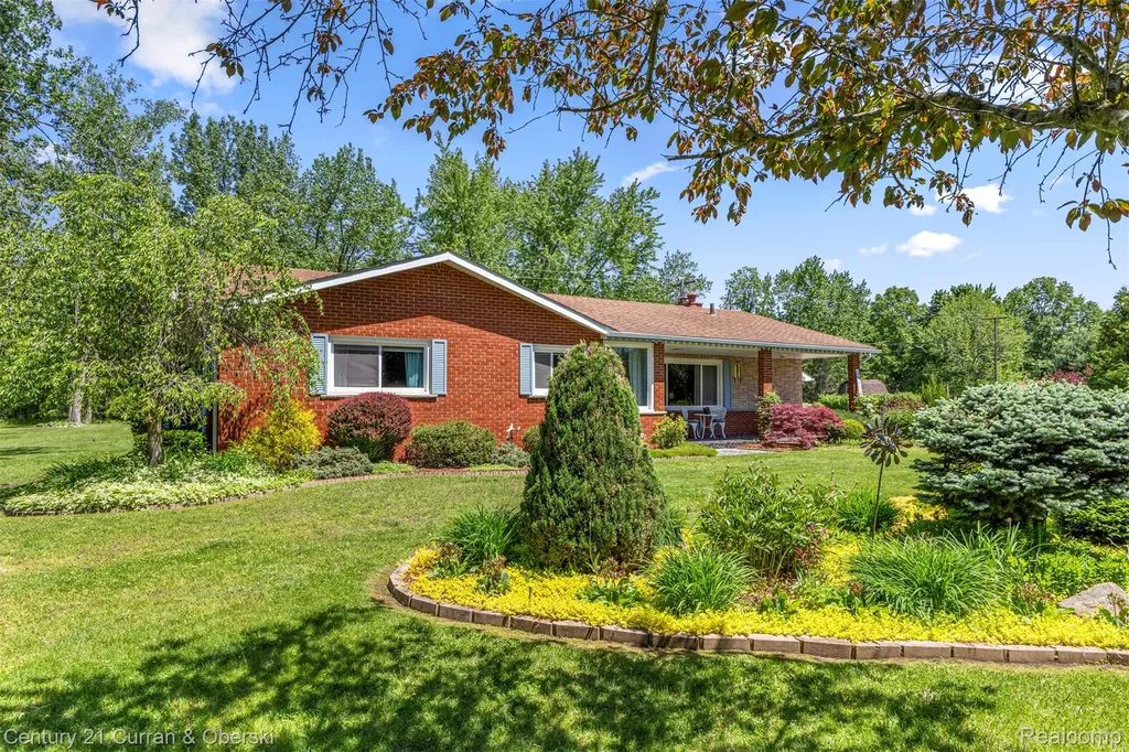 38894 S Huron Road Huron Charter Township MI 48164