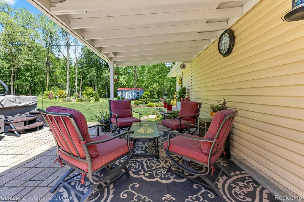 38894 S Huron Road Huron Charter Township MI 48164