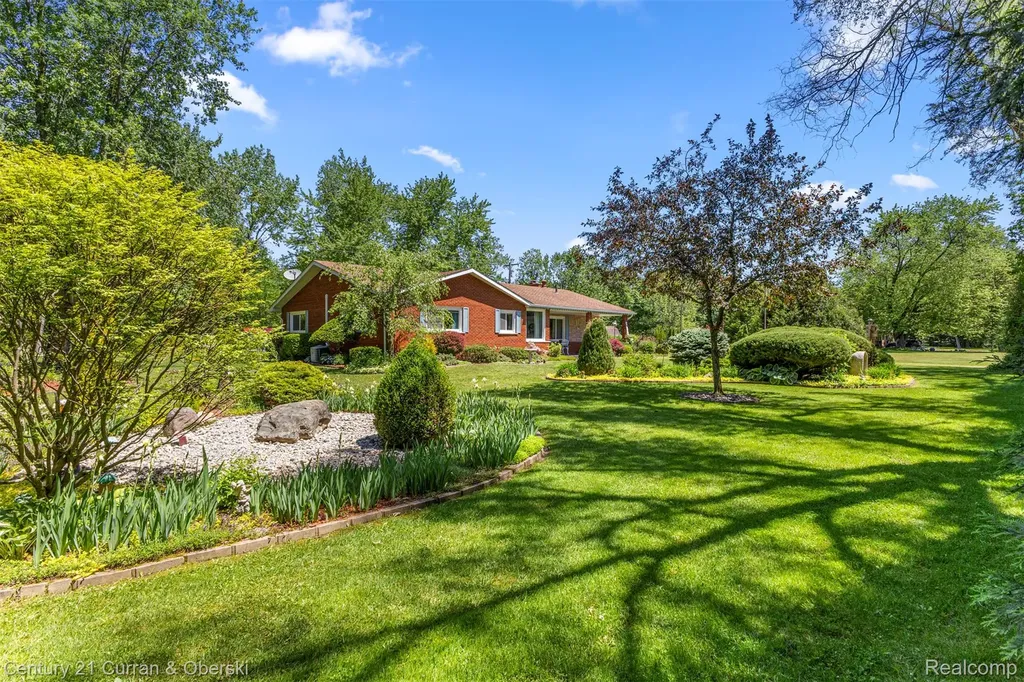38894 S Huron Road Huron Charter Township MI 48164