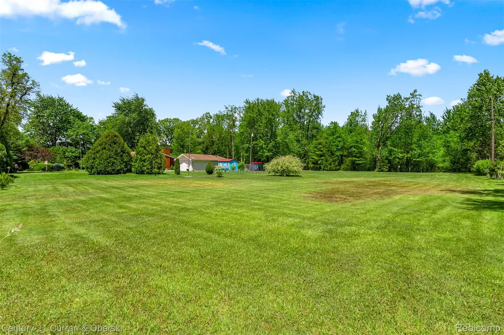 38894 S Huron Road Huron Charter Township MI 48164