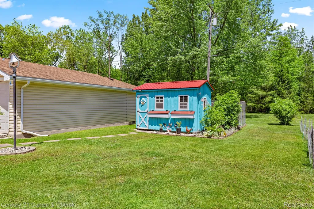38894 S Huron Road Huron Charter Township MI 48164