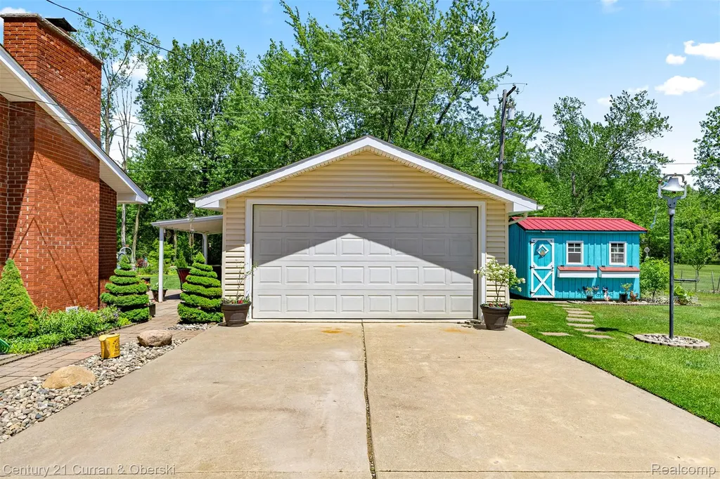 38894 S Huron Road Huron Charter Township MI 48164