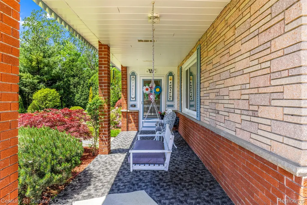 38894 S Huron Road Huron Charter Township MI 48164